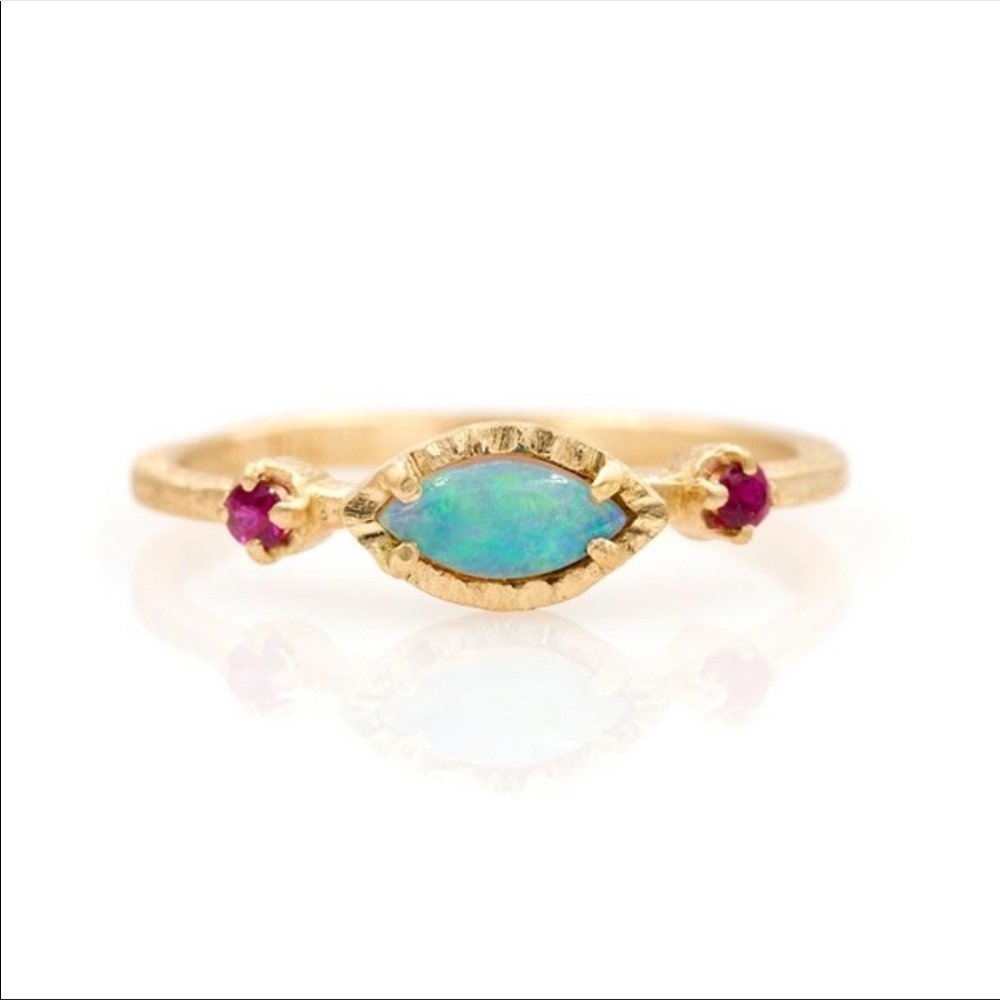 18kgp opal & Pink garnet Ring